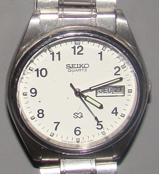 seiko quartz sq watch